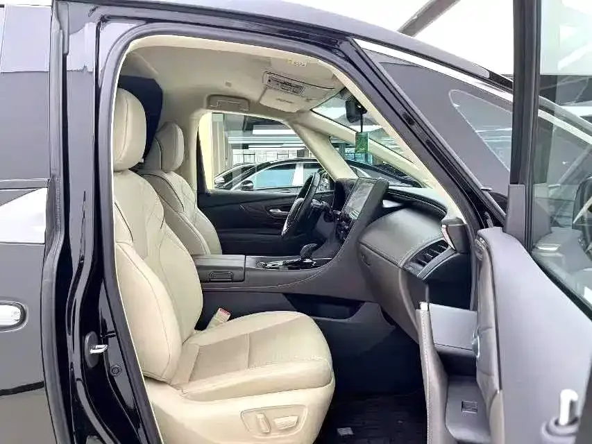 Toyota Alphard — фото 8