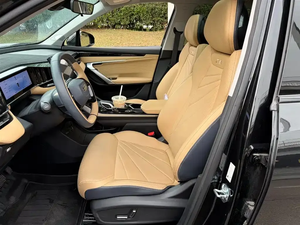 Geely Boyue L 2024 из CN, фото 3