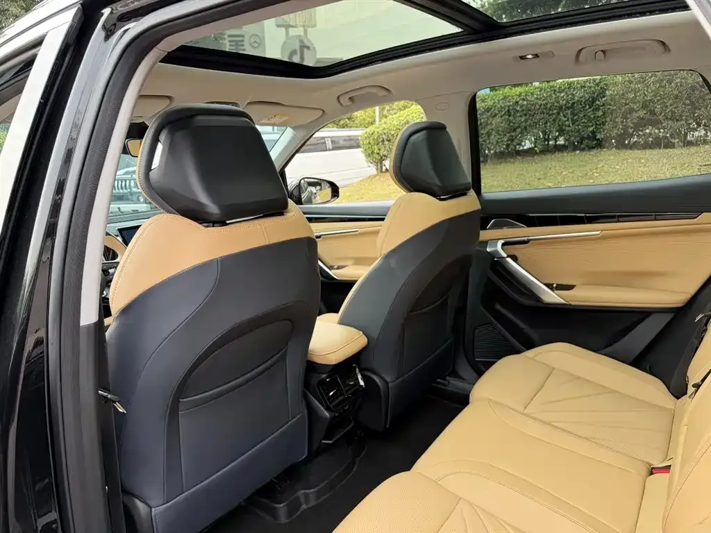 Geely Boyue L 2024 из CN, фото 5