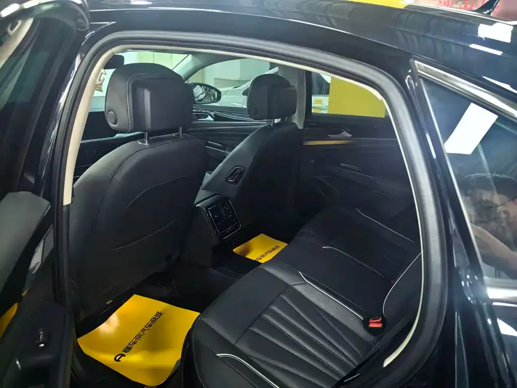 Volkswagen Passat — фото 3