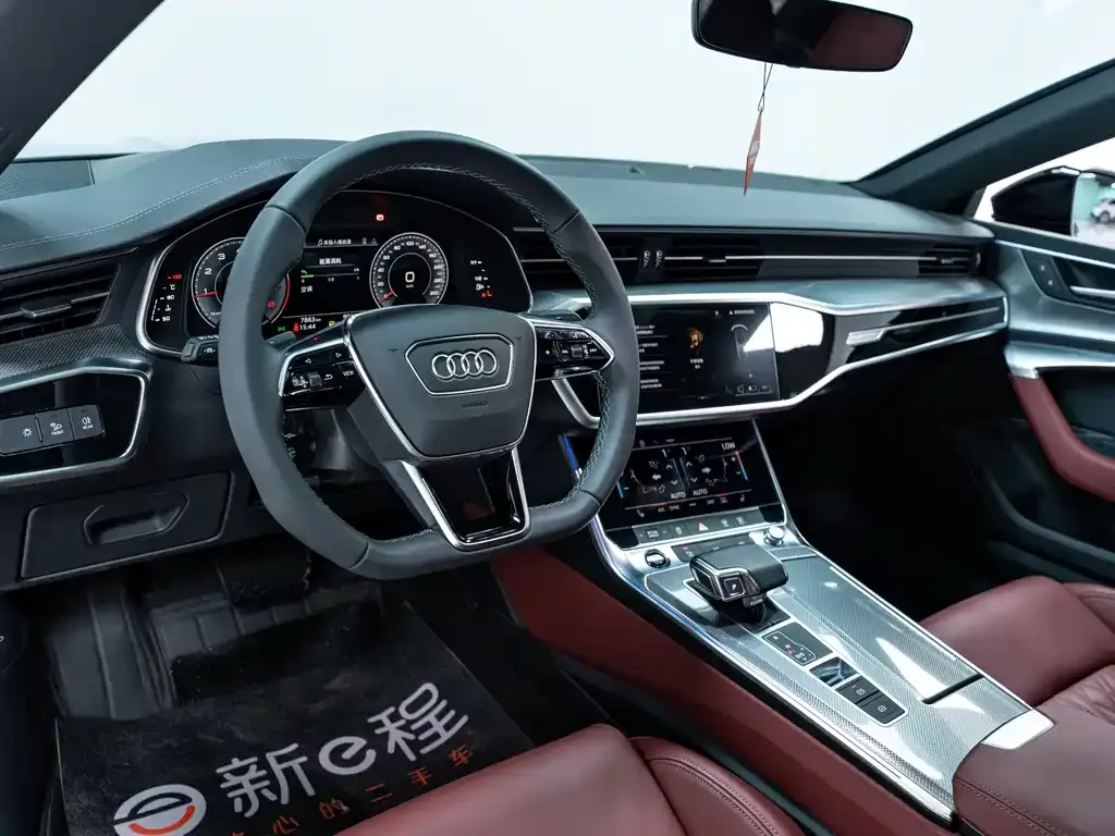 Audi A7L — фото 6
