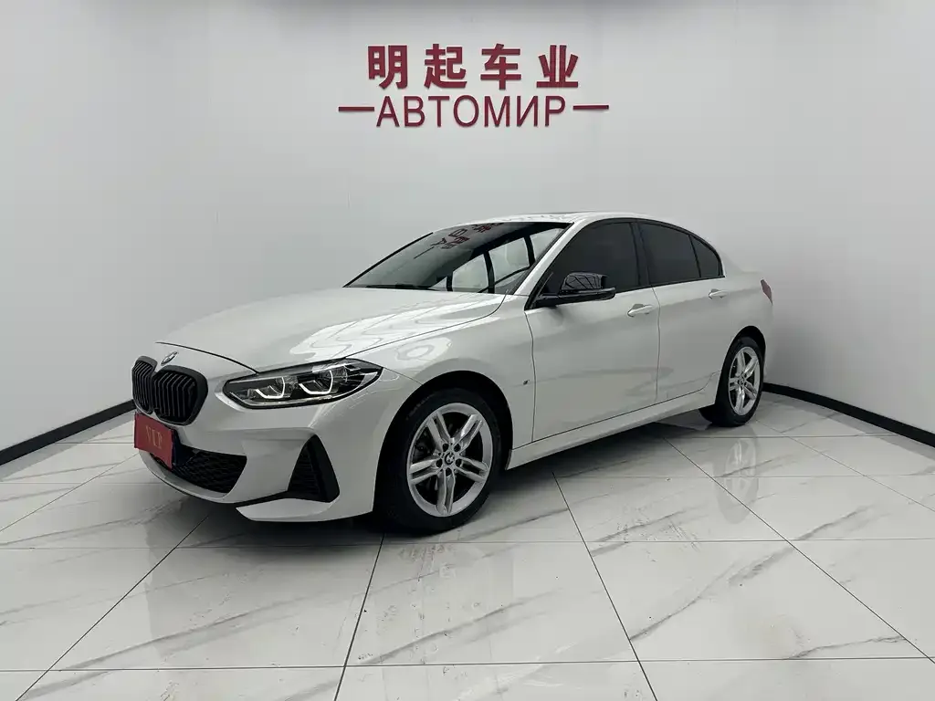 BMW 1 Series — фото 1