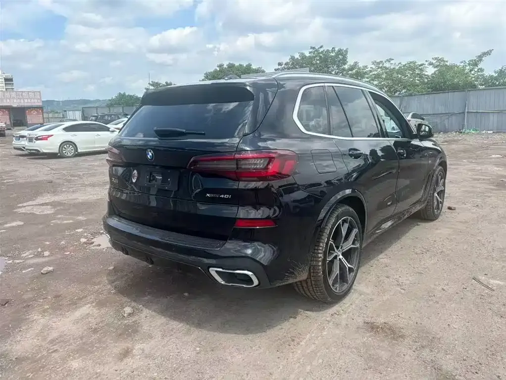 BMW X5 (Import) — фото 2