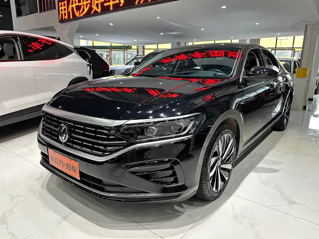 Volkswagen Passat 2023 из CN, фото 1