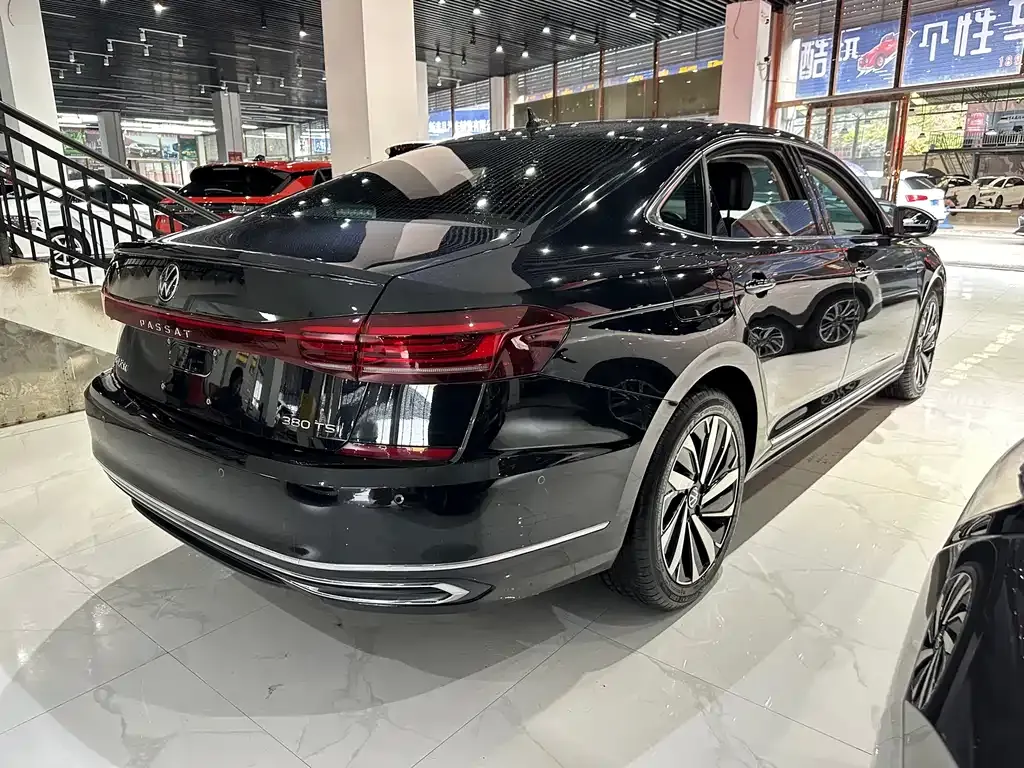 Volkswagen Passat 2023 из CN, фото 8