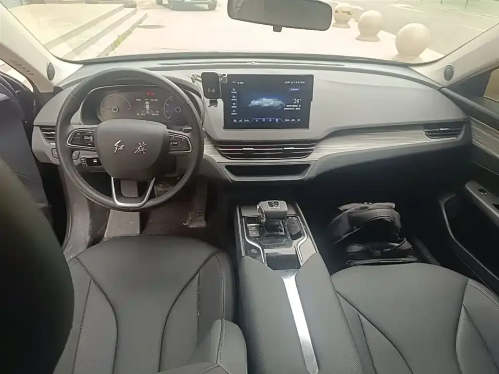 Hongqi E-QM5 — фото 3