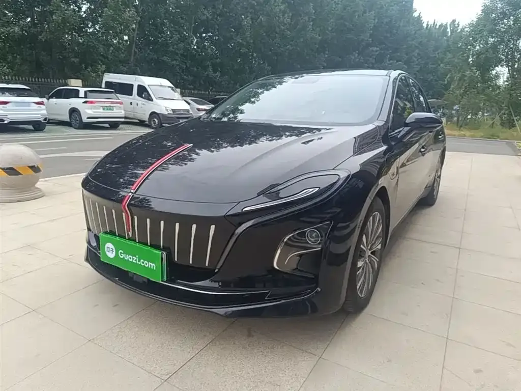 Hongqi E-QM5 — фото 9