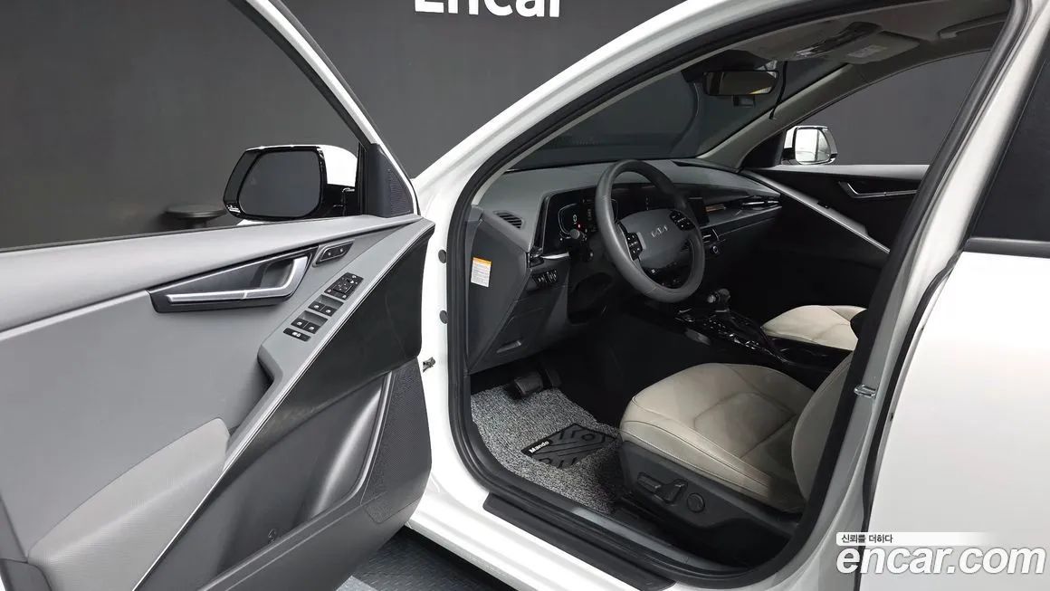 Kia Niro — фото 10