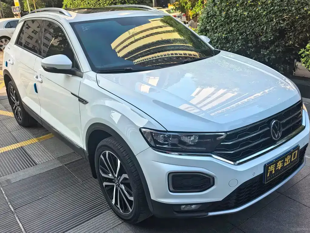 Volkswagen T-Roc — фото 7