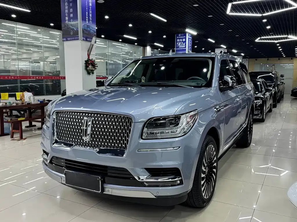 Lincoln Navigator