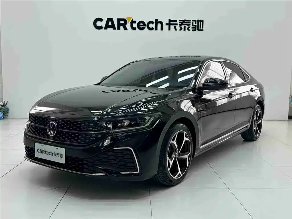 Volkswagen Passat — фото 6