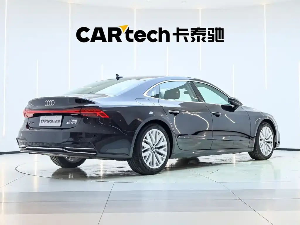 Audi A7L 2024 из CN, фото 5