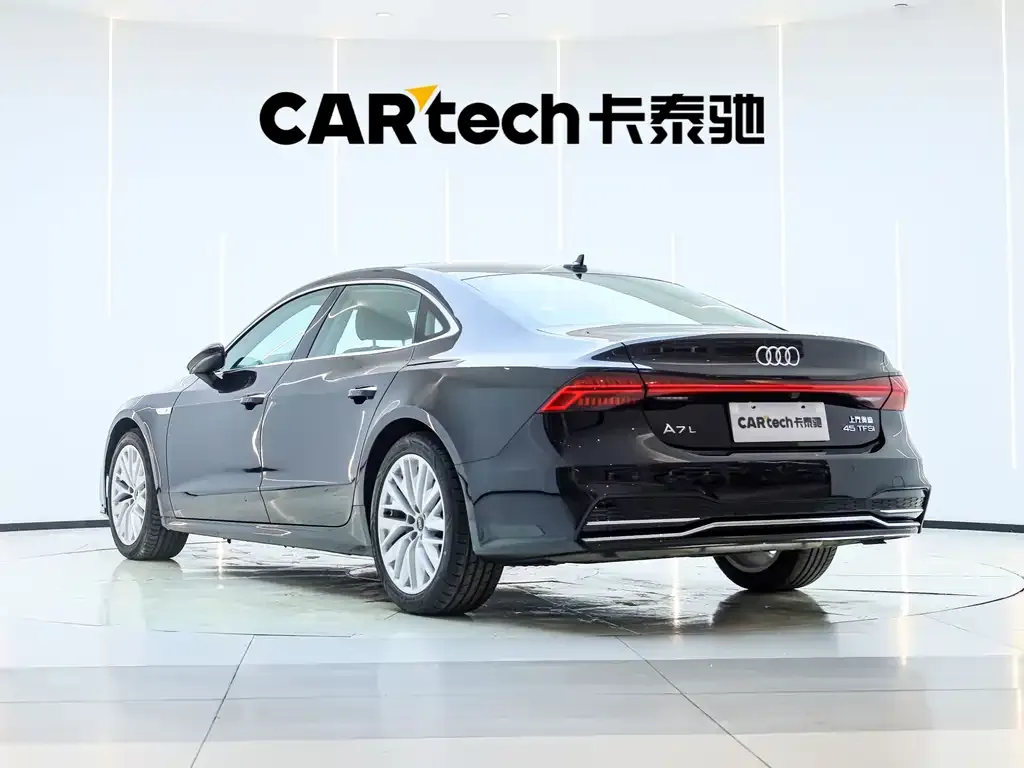 Audi A7L 2024 из CN, фото 4