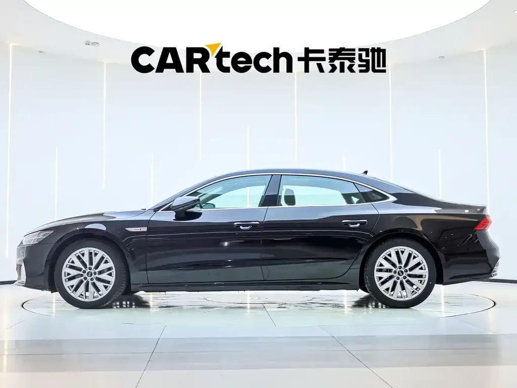 Audi A7L 2024 из CN, фото 8