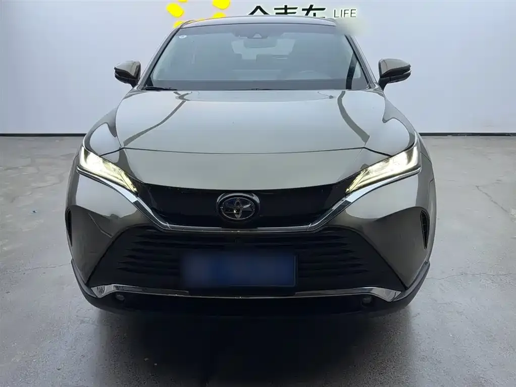 Toyota Harrier — фото 4