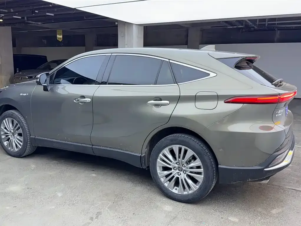 Toyota Harrier — фото 6