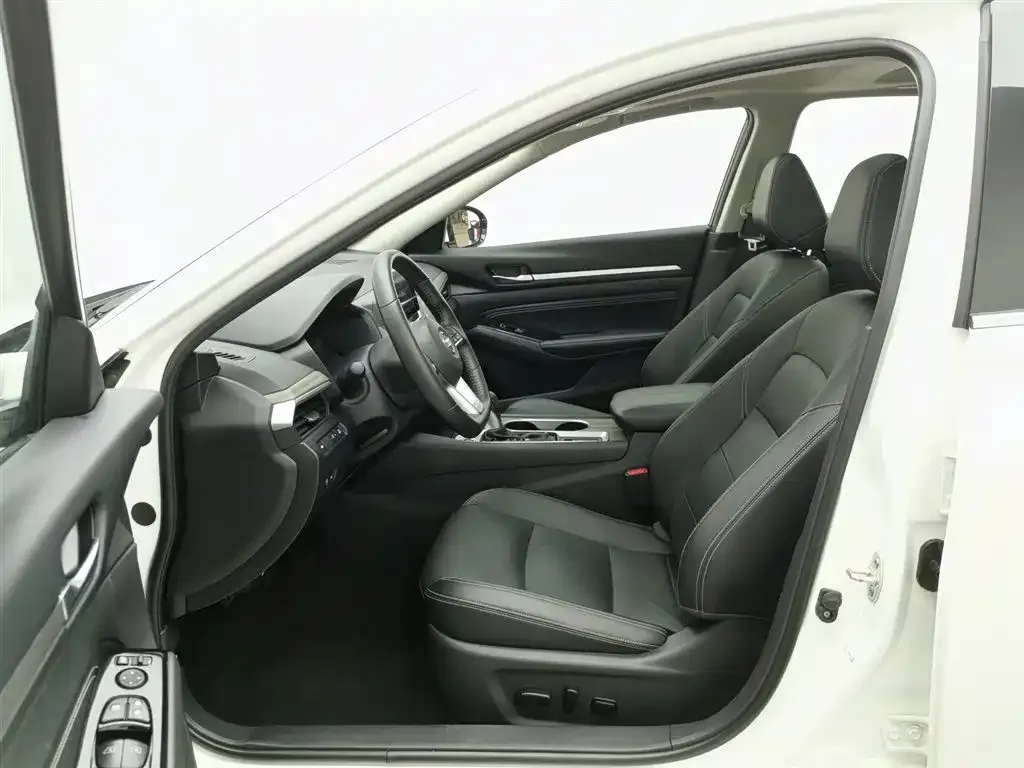 Nissan Teana 2022 из CN, фото 4