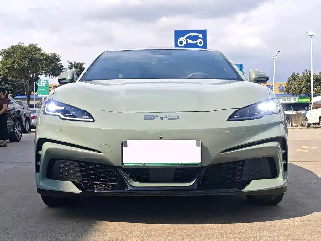 BYD Seal 06GT — фото 1
