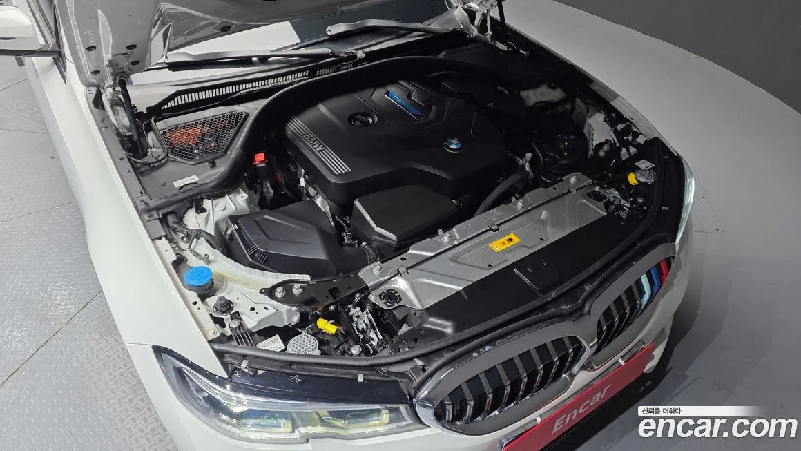 BMW 3-Series 2021 из KR, фото 7