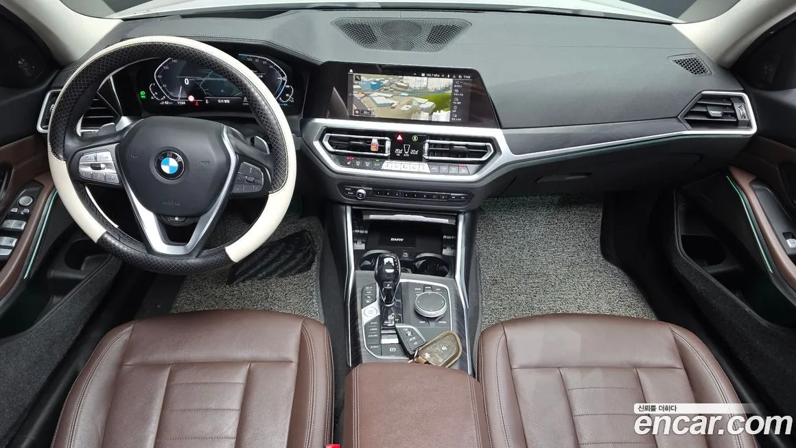 BMW 3-Series 2021 из KR, фото 2