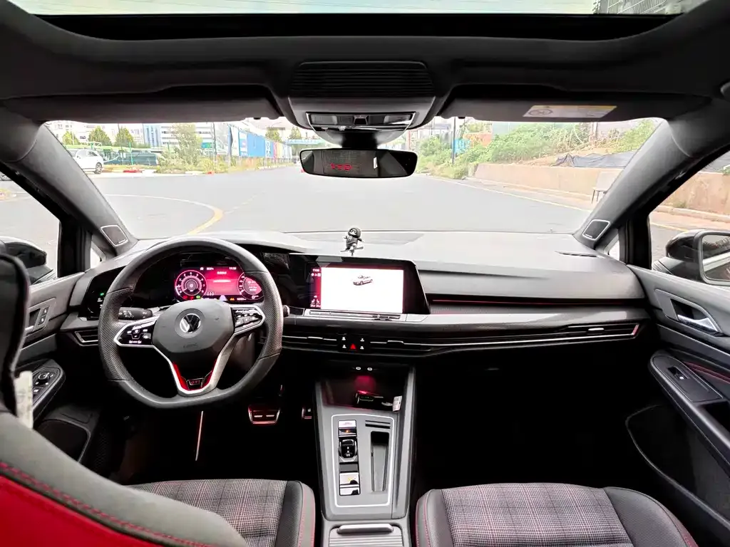 Volkswagen Golf GTI 2022 из CN, фото 2