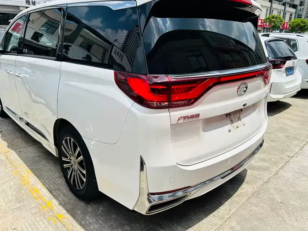 GAC Motor Trumpchi M8 — фото 2