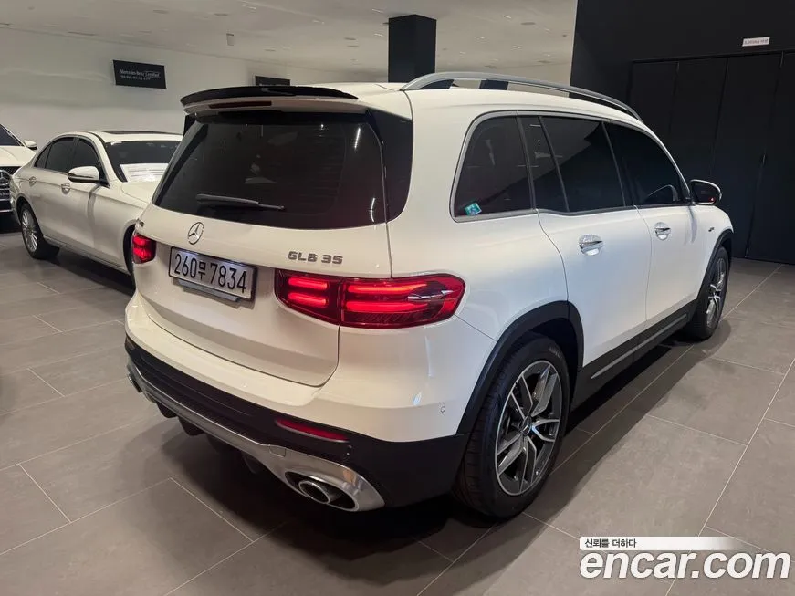 Mercedes-Benz GLB-Class — фото 2