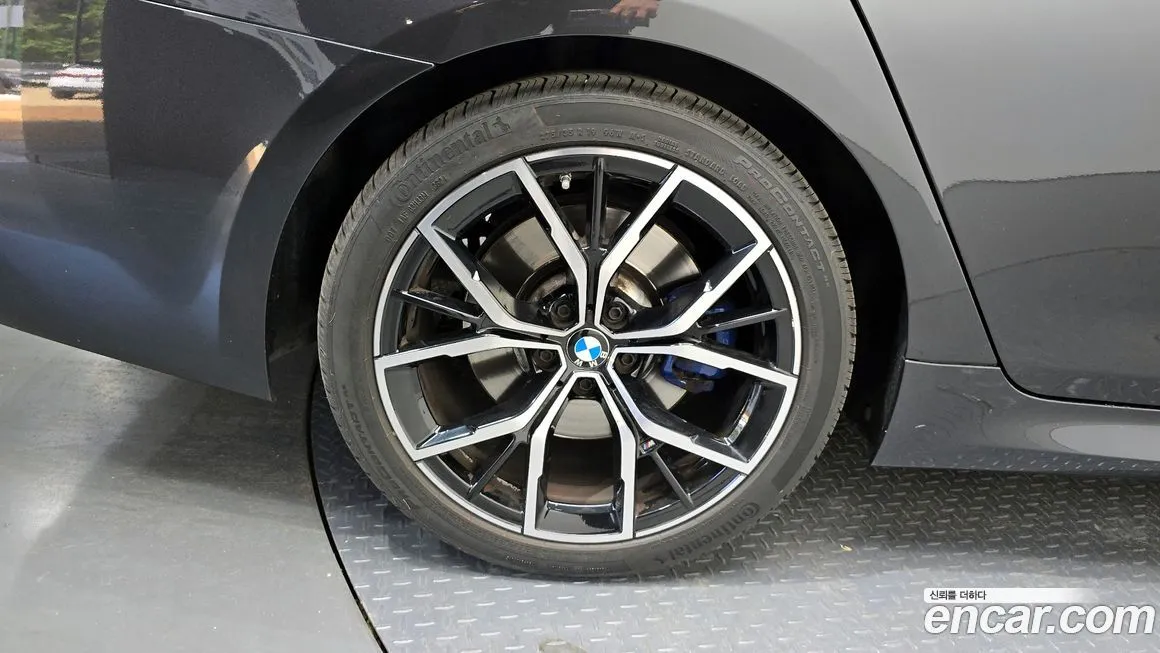 BMW 5-Series 2023 из KR, фото 5