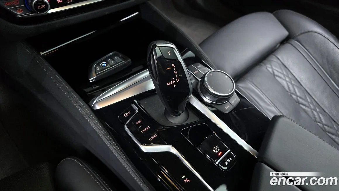 BMW 5-Series 2023 из KR, фото 8