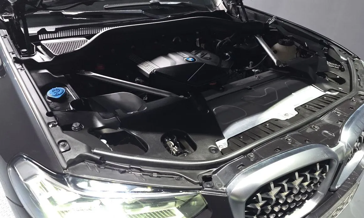 BMW X4 2022 из KR, фото 8