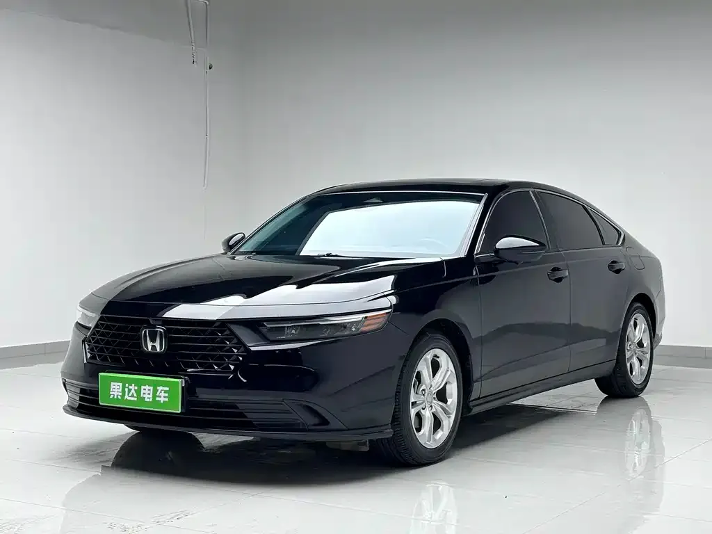Honda Accord — фото 1