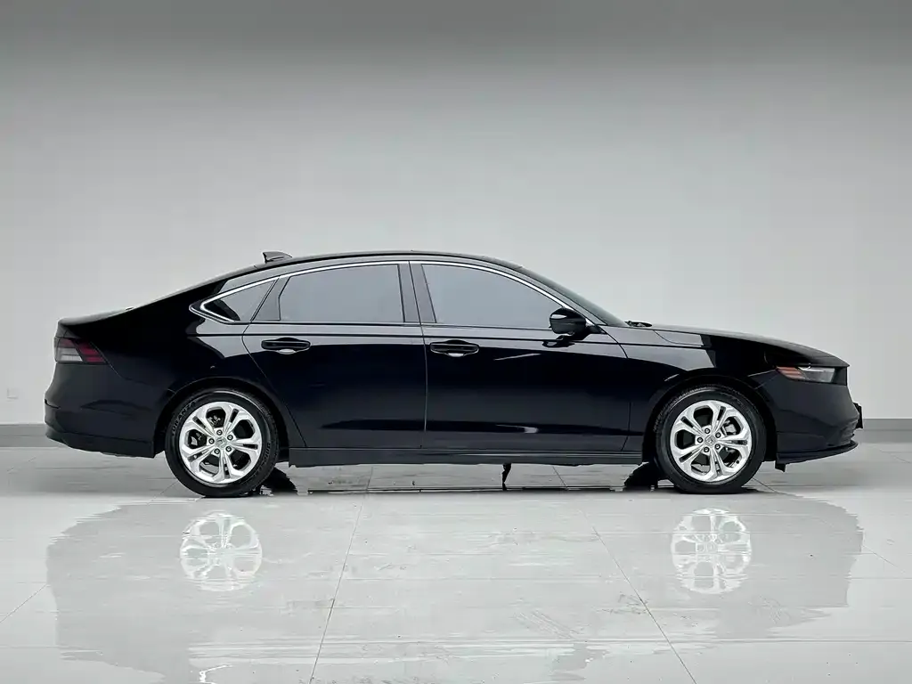 Honda Accord — фото 3