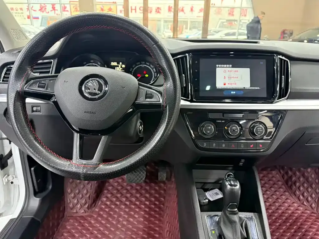 Skoda Kamiq — фото 4