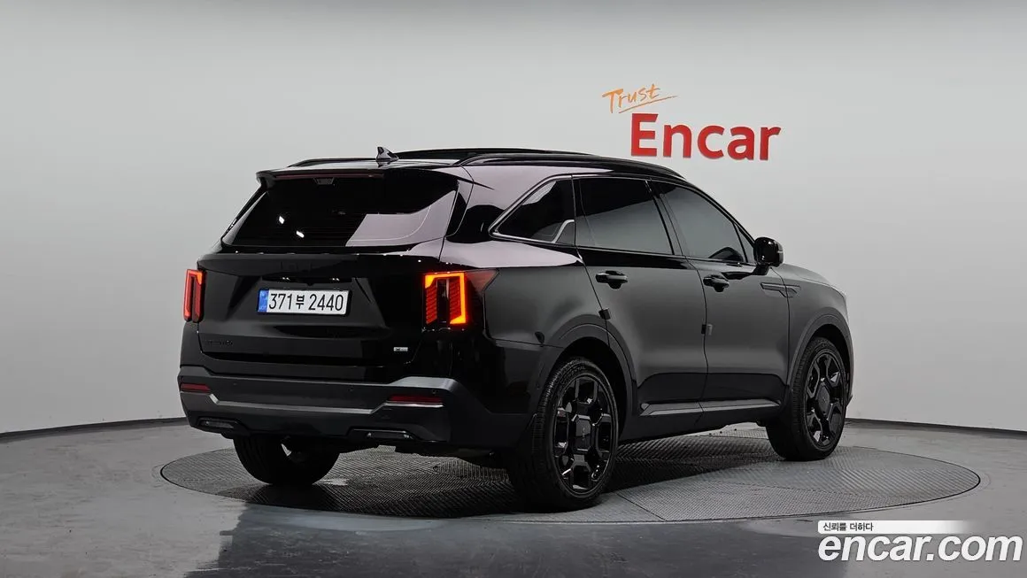 Kia Sorento — фото 5