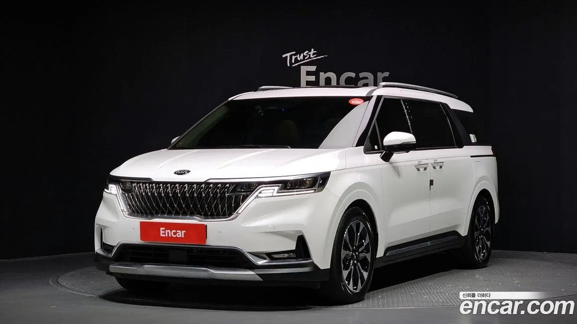 Kia Carnival — фото 1