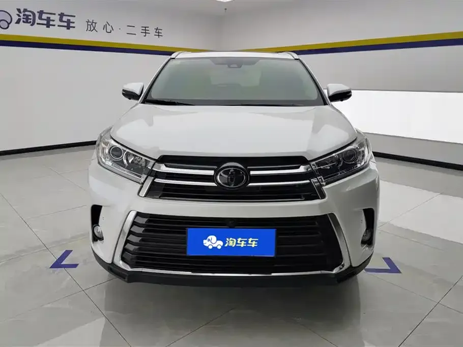 Toyota Highlander — фото 4