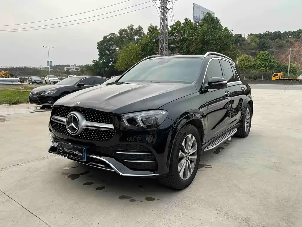 Mercedes-Benz GLE — фото 1