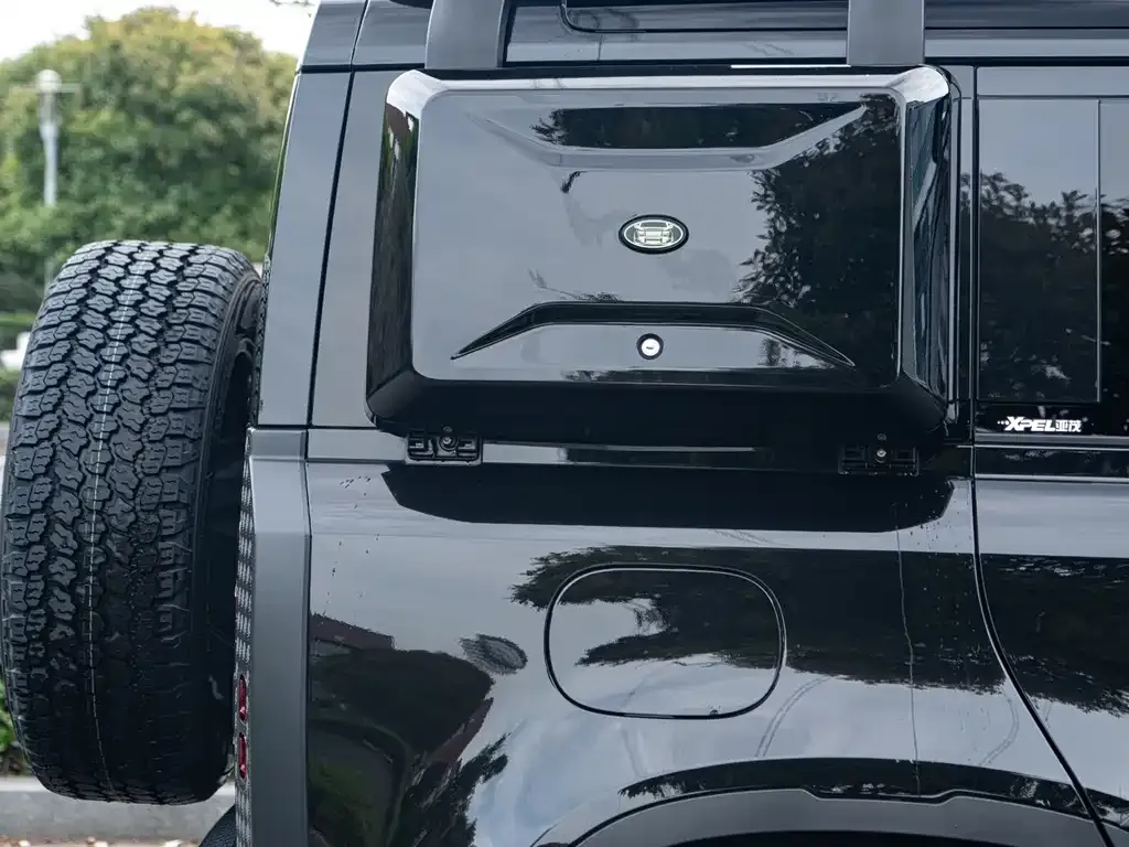 Land Rover Defender — фото 9