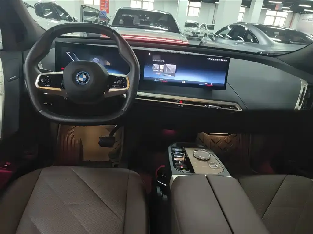 BMW iX 2023 из CN, фото 8