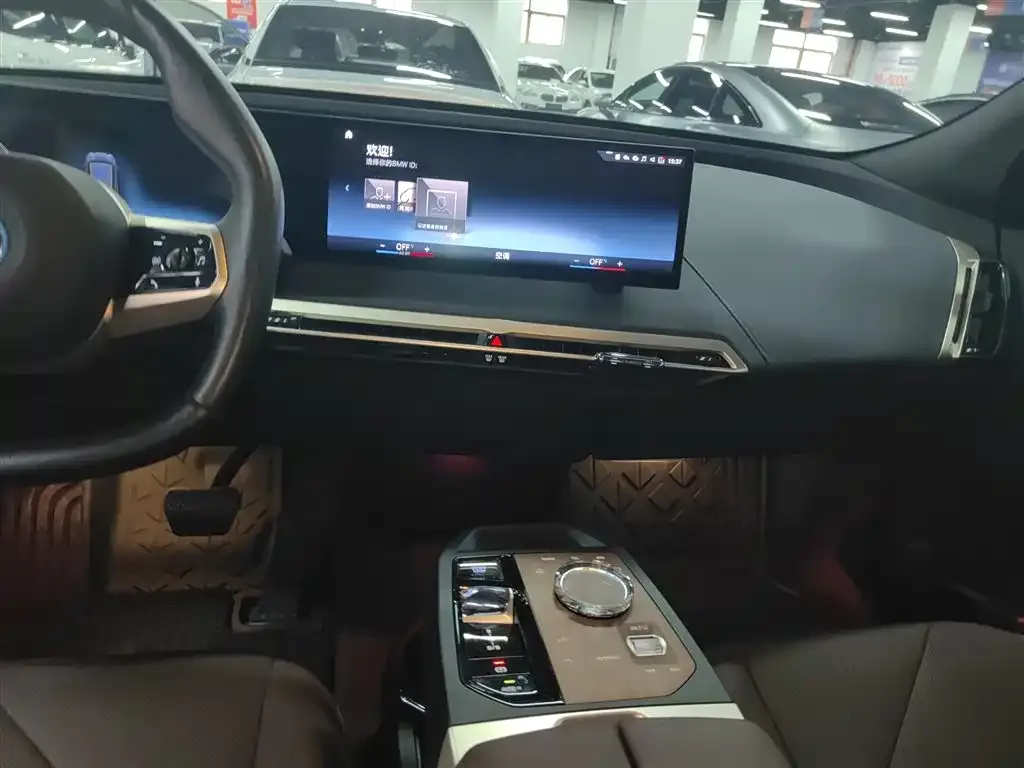 BMW iX 2023 из CN, фото 3