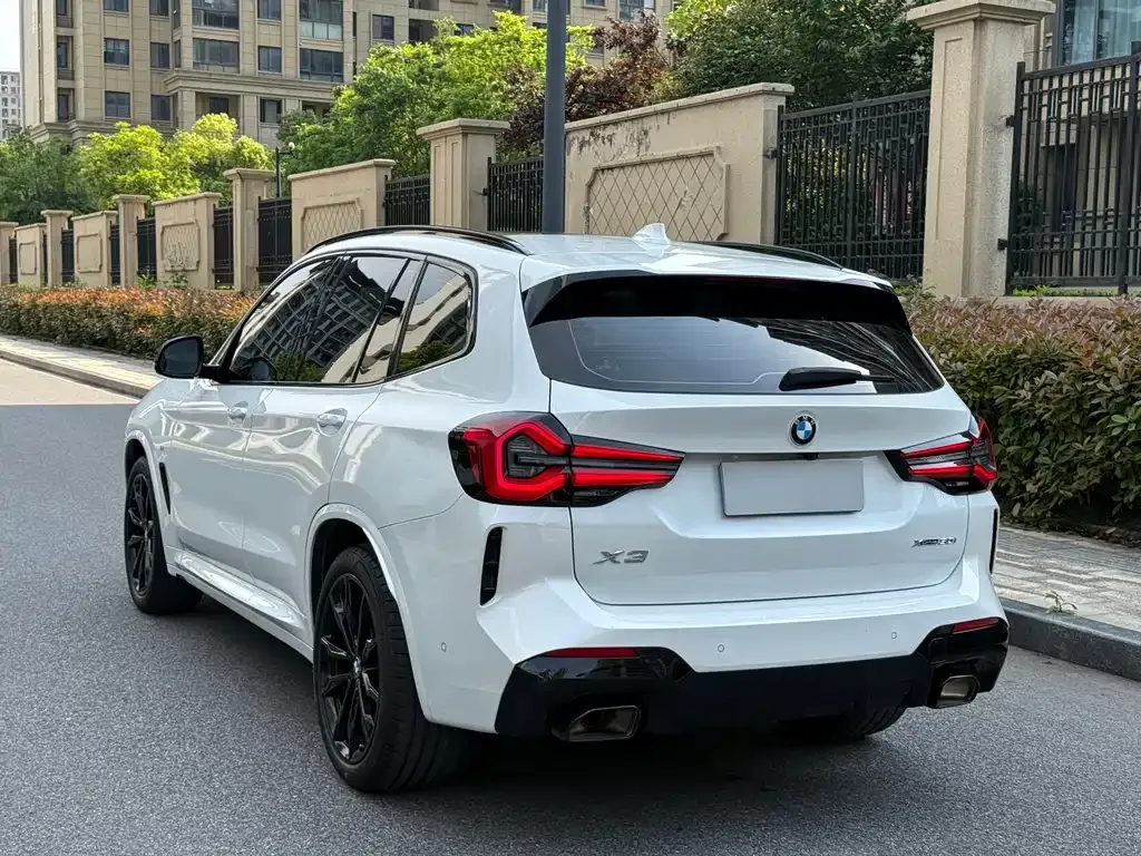 BMW X3 — фото 10