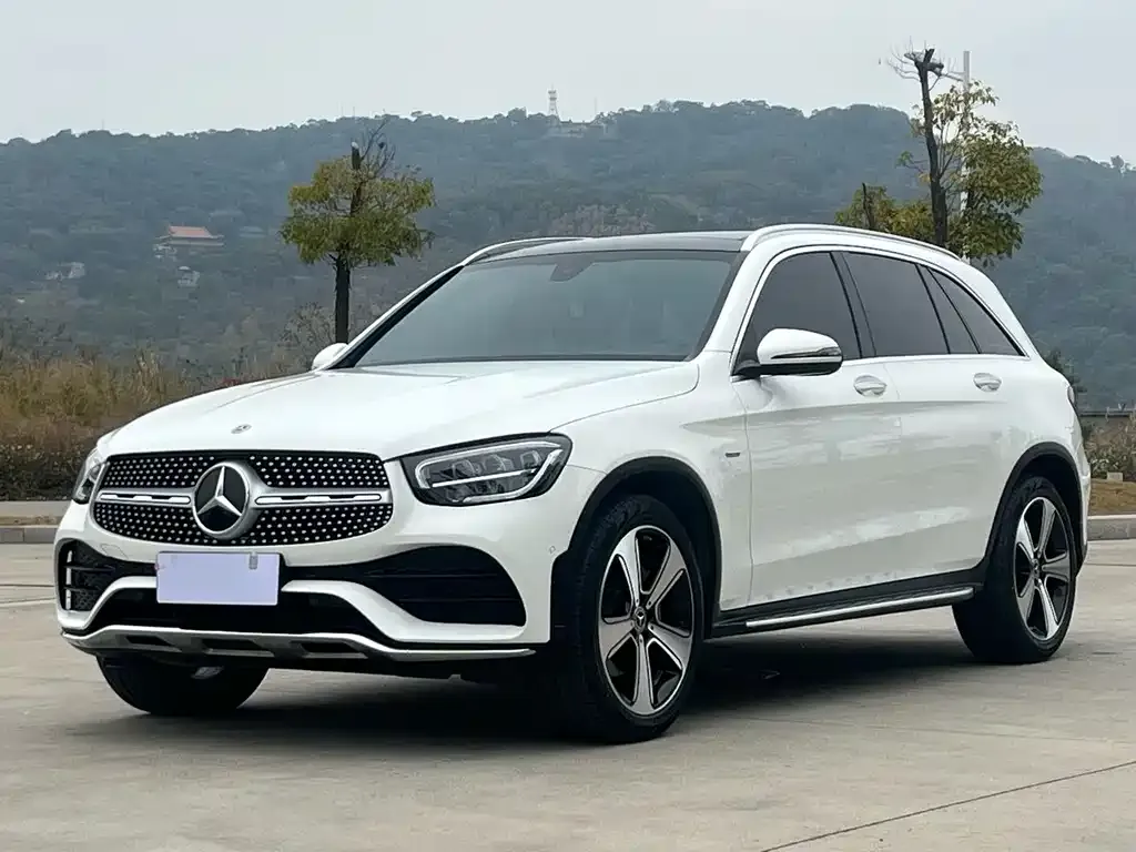 Mercedes-Benz GLC — фото 1