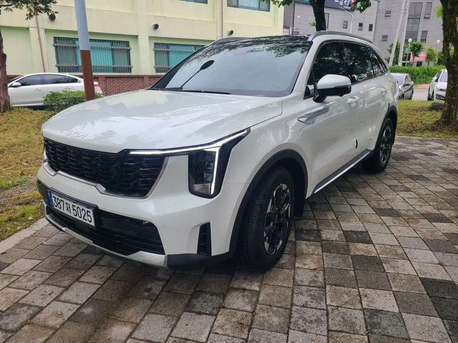 Kia Sorento — фото 1