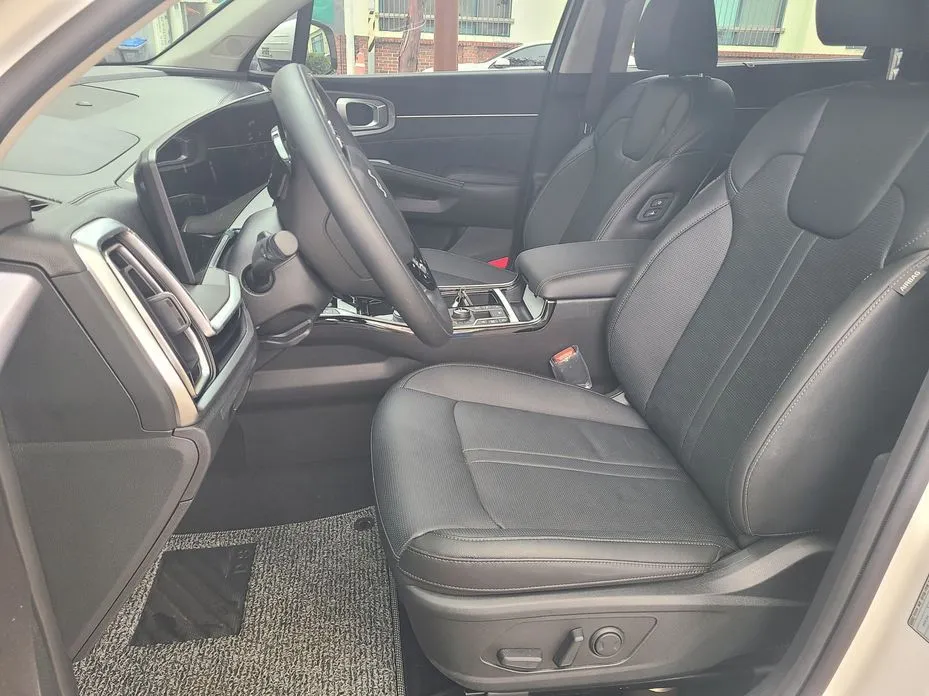 Kia Sorento — фото 3