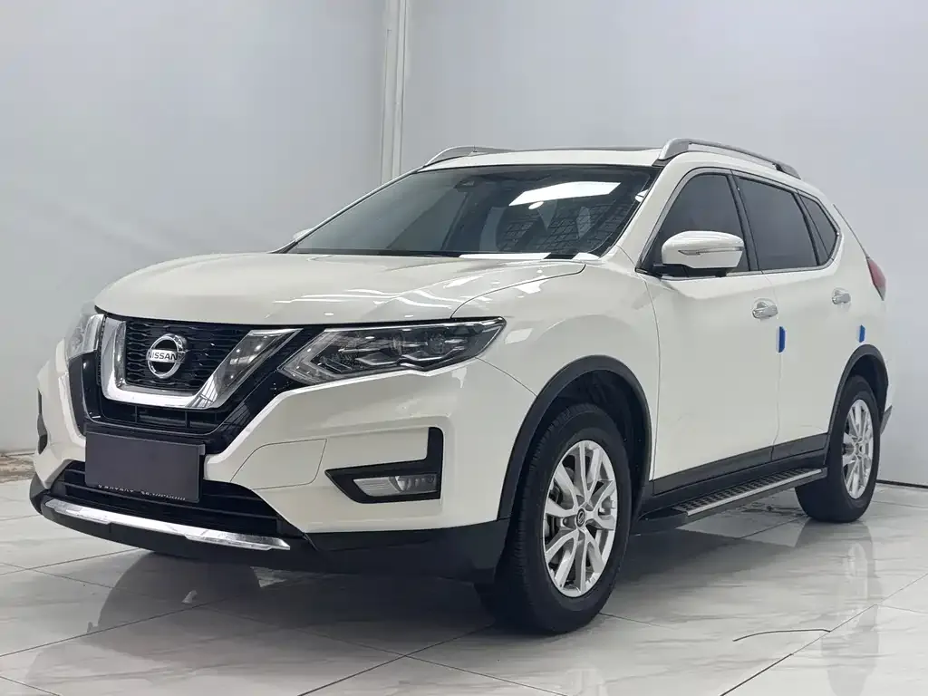 Nissan X-Trail — фото 1