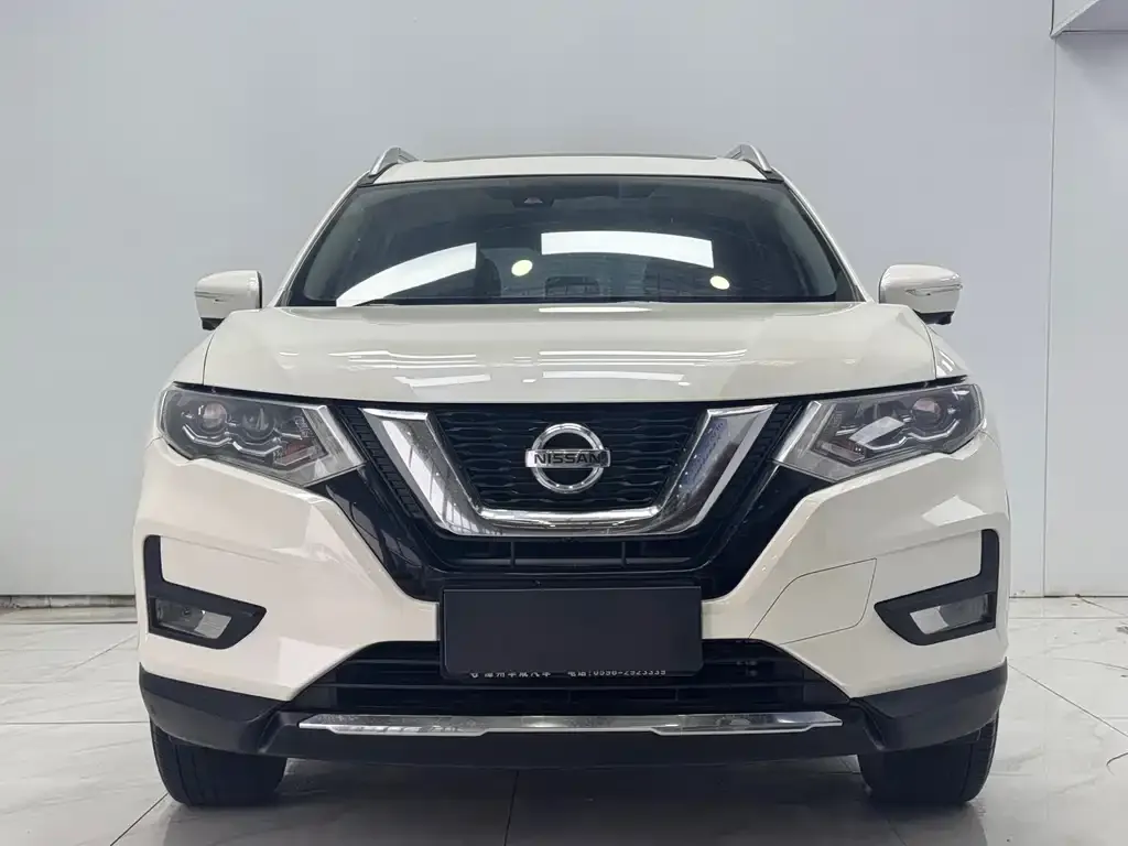Nissan X-Trail — фото 7