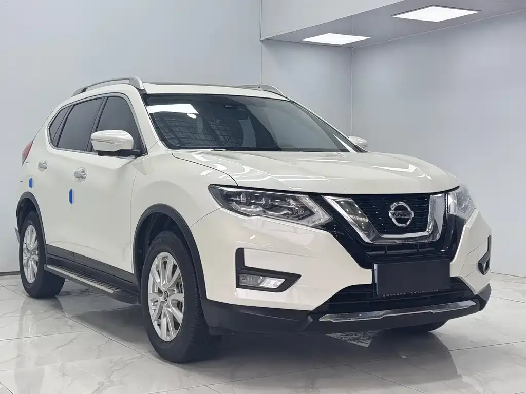 Nissan X-Trail — фото 9