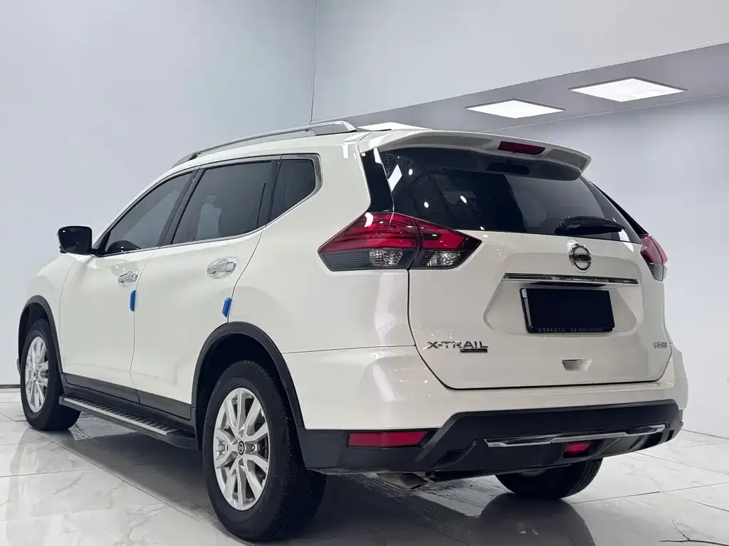 Nissan X-Trail — фото 2