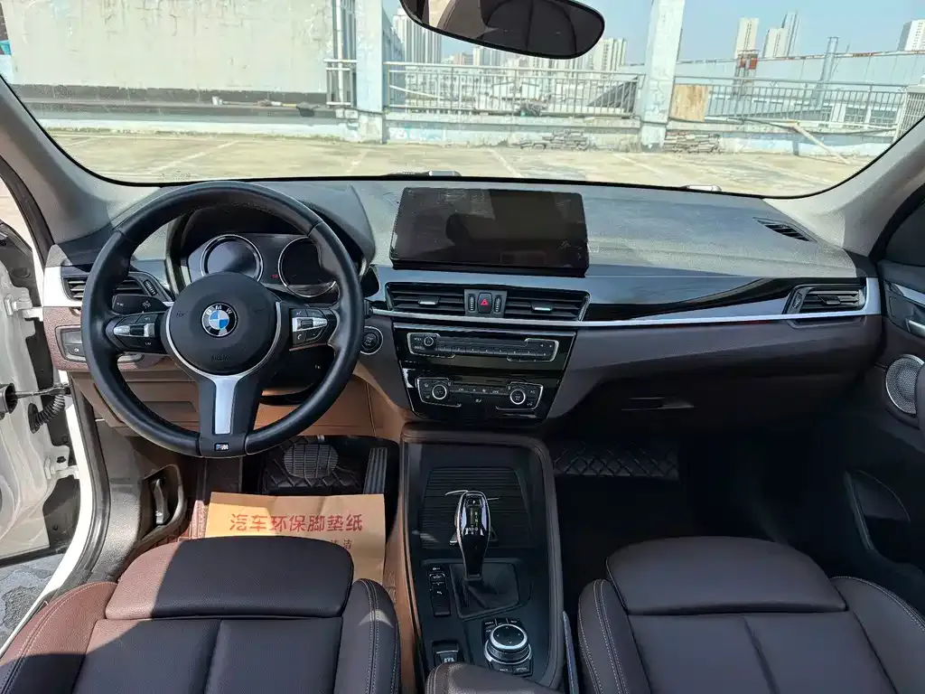 BMW X1 — фото 10