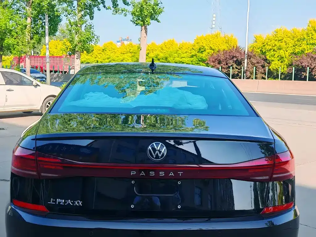 Volkswagen Passat — фото 2